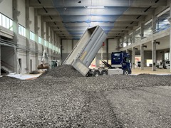 Anlieferung © SCHLÜSSELBAUER Geomaterials Anlieferung