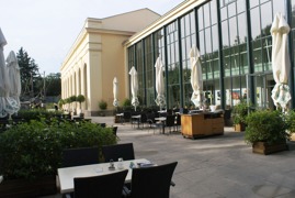 Orang.erie Tiergarten Schönbrunn Ansicht aussen © Orang.erie Tiergarten Schönbrunn Gastronomie GmbH Orang.erie Tiergarten Schönbrunn Ansicht aussen