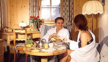 Romantikhotel Zell am See Frühstück am Zimmer © Josef Hörl & Sohn GmbH Romantikhotel Zell am See Frühstück am Zimmer
