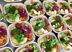 Rita bringts Buffet © Rita Huber Rita bringts Buffet