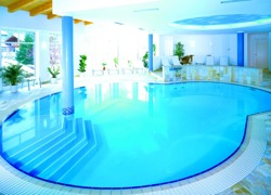 Pool © Hotel Alpina Pool