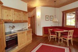 Gästehaus Larch Stube © Gästehaus Larch Gästehaus Larch Stube