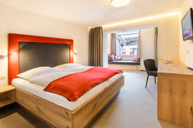 Doppelzimmer Kategorie ALPIN © Lukas Budimaier Doppelzimmer Kategorie ALPIN