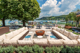 Lounge mit Seeblick © Seewirt Mattsee, Foto: A.Meurer Lounge mit Seeblick
