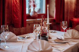 Kulinarik- im Goldenen Berg © Goldener Berg_Jakob Zeller Kulinarik- im Goldenen Berg