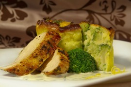 Hühnerbrust mit Broccoliflan © S. Wolter Hühnerbrust mit Broccoliflan