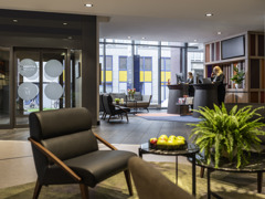 Lobby © Abaca Press/Mitja Kobal Lobby