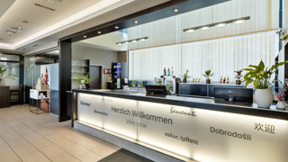 Austria Trend Hotel Salzburg Messe Rezeption © Österreichisches Verkehrsbüro AG Austria Trend Hotel Salzburg Messe Rezeption