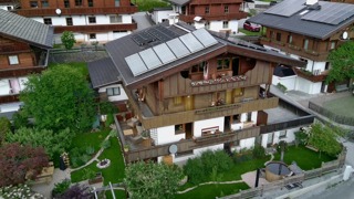 Natural Deluxe 2 © Rainer Keplinger Natural Deluxe 2