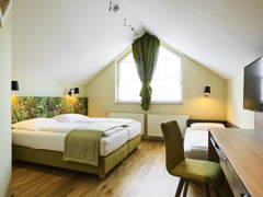 116 mit Zusatzbett © Hotel zur Post GmbH 116 mit Zusatzbett