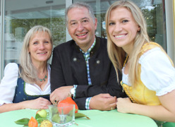Familie Platzer, Wels © Hotel Bayrischer Hof & Hotel Alexandra Platzer Alexandra e.U. Familie Platzer, Wels
