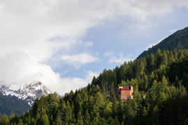 Tiroler Steinbockzentrum in St. Leonhard im Pitztal