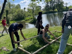 Floß bauen © ©: Polytechnische Schule Wien 3 Floß bauen