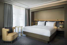 King Corner Guest Room & Guest Room © Hilton Vienna Plaza Hilton International Wien Gesellschaft m.b.H. King Corner Guest Room & Guest Room