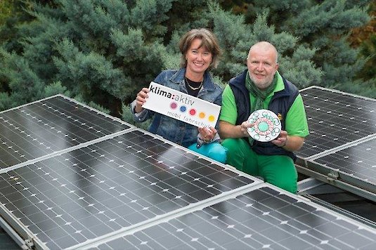 Alfred Skarabela präsentiert das Umweltzeichen Alfred Skarabela präsentiert das Umweltzeichen