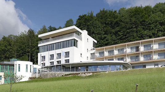 Frontansicht des Seminarhaus SPES Frontansicht des Seminarhaus SPES