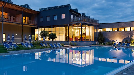 Swimmingpool des Camping Hell Swimmingpool des Camping Hell