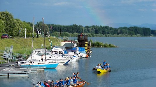 Bootssteg des Camping Au Bootssteg des Camping Au