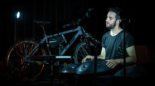 Konzert Manu Delago im Emailwerk Konzert Manu Delago im Emailwerk