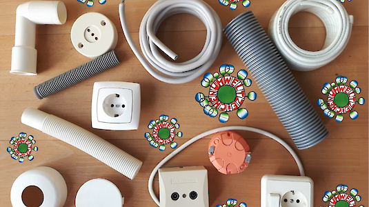 Umweltzeichenlogo mit diversen Bauprodukten aus Kunststoff Umweltzeichenlogo mit diversen Bauprodukten aus Kunststoff