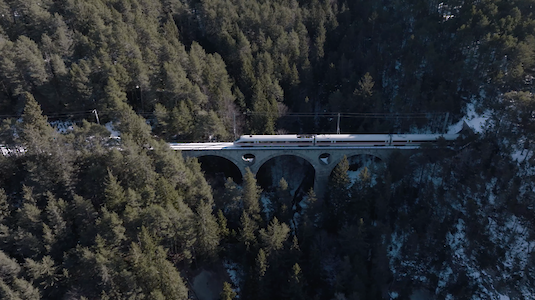 Anreise in die Region Seefeld ice Tunnel Brücke. Copyright by Region Seefeld. Anreise in die Region Seefeld ice Tunnel Brücke. Copyright by Region Seefeld.